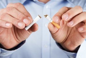 Для профилактики бронхита стоит отказаться от табакокурения