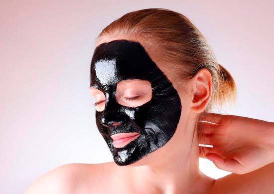 Черная маска из угля и желатина: популярные рецепты